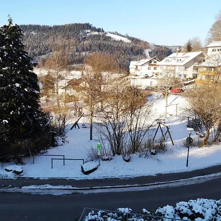 アパート Ferien Am Wald バイアースブロン